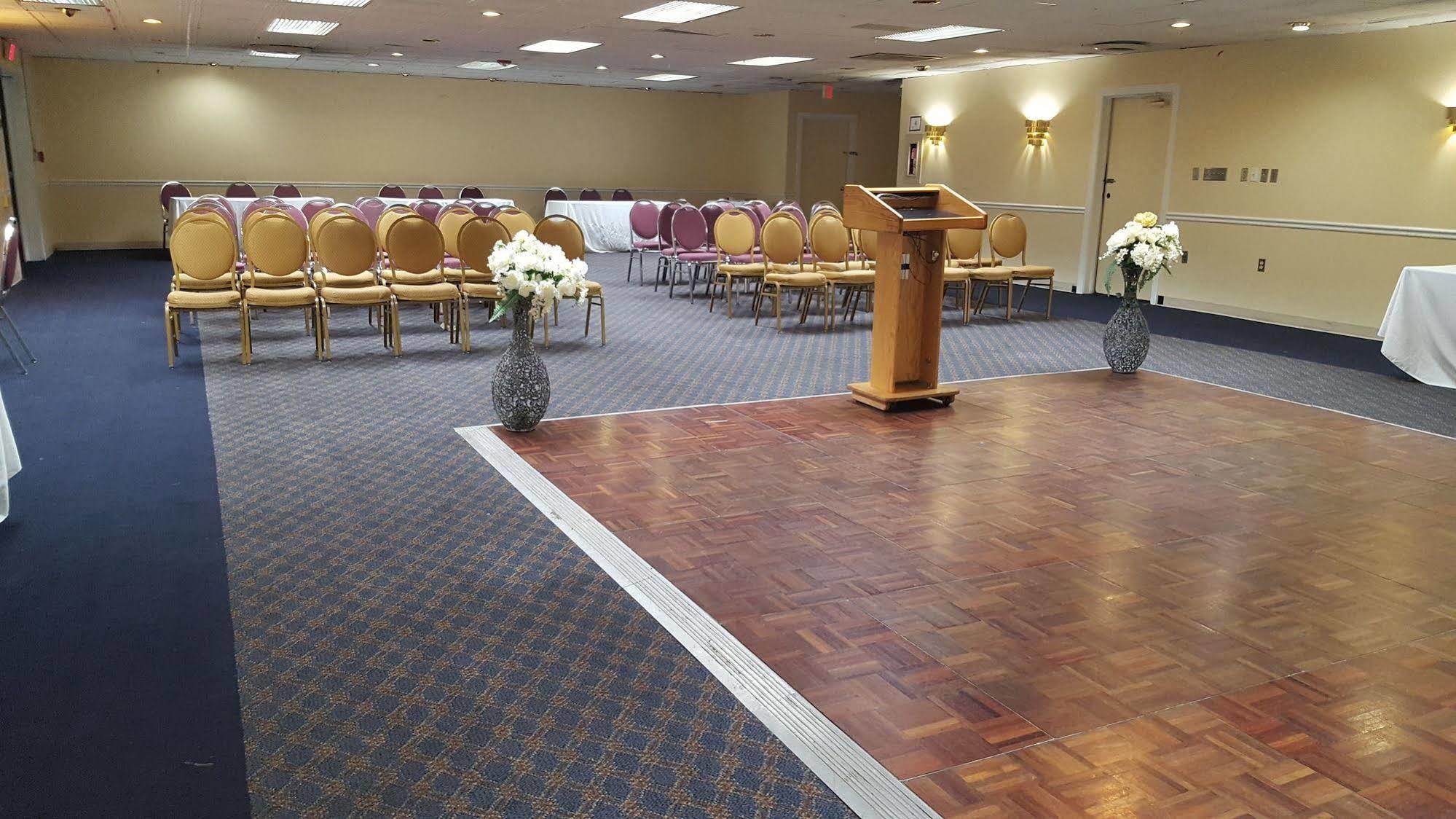 Northeast Garden Inn Лорел Екстер'єр фото